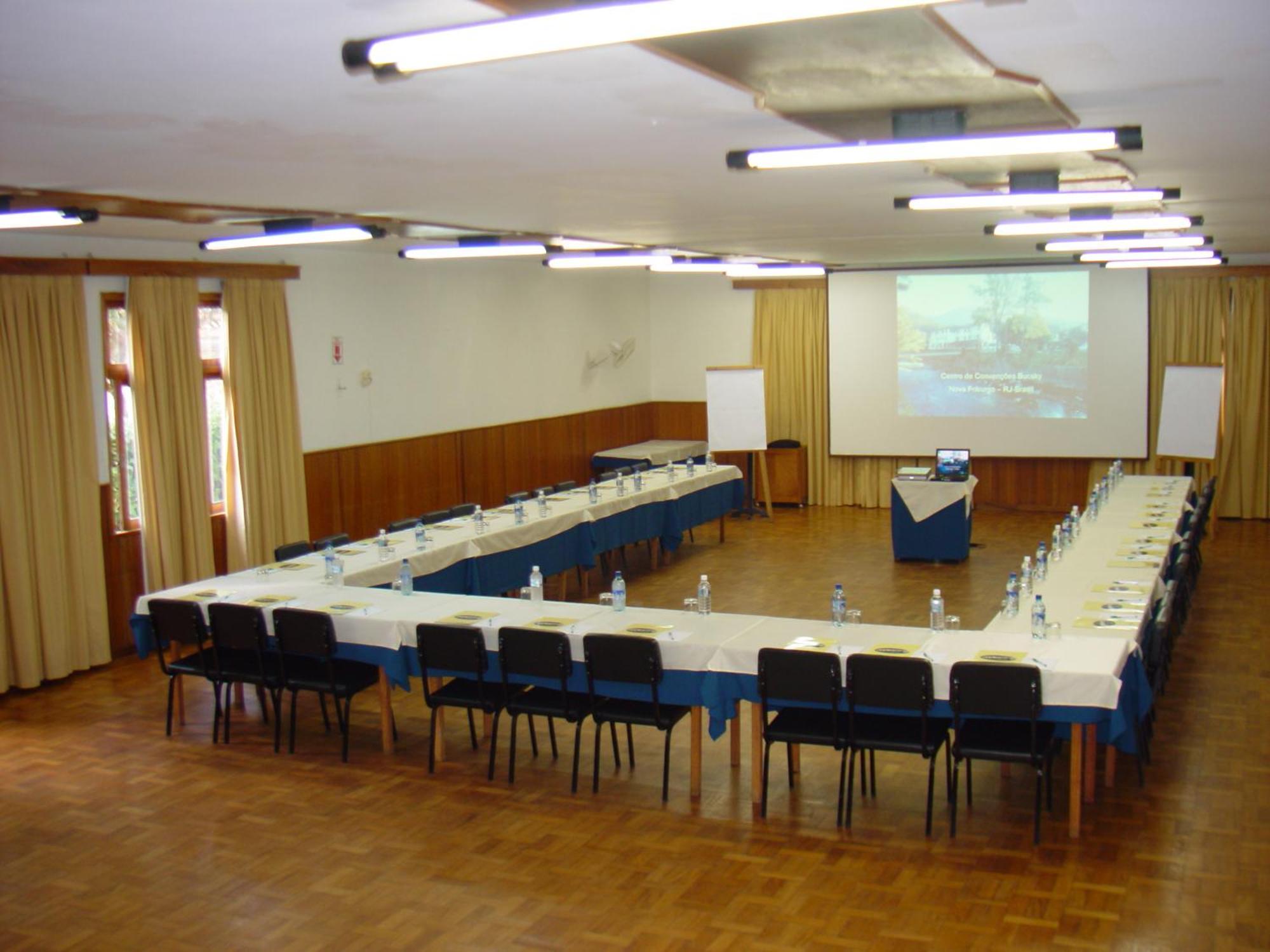 Hotel Bucsky Нова-Фрибургу Екстер'єр фото